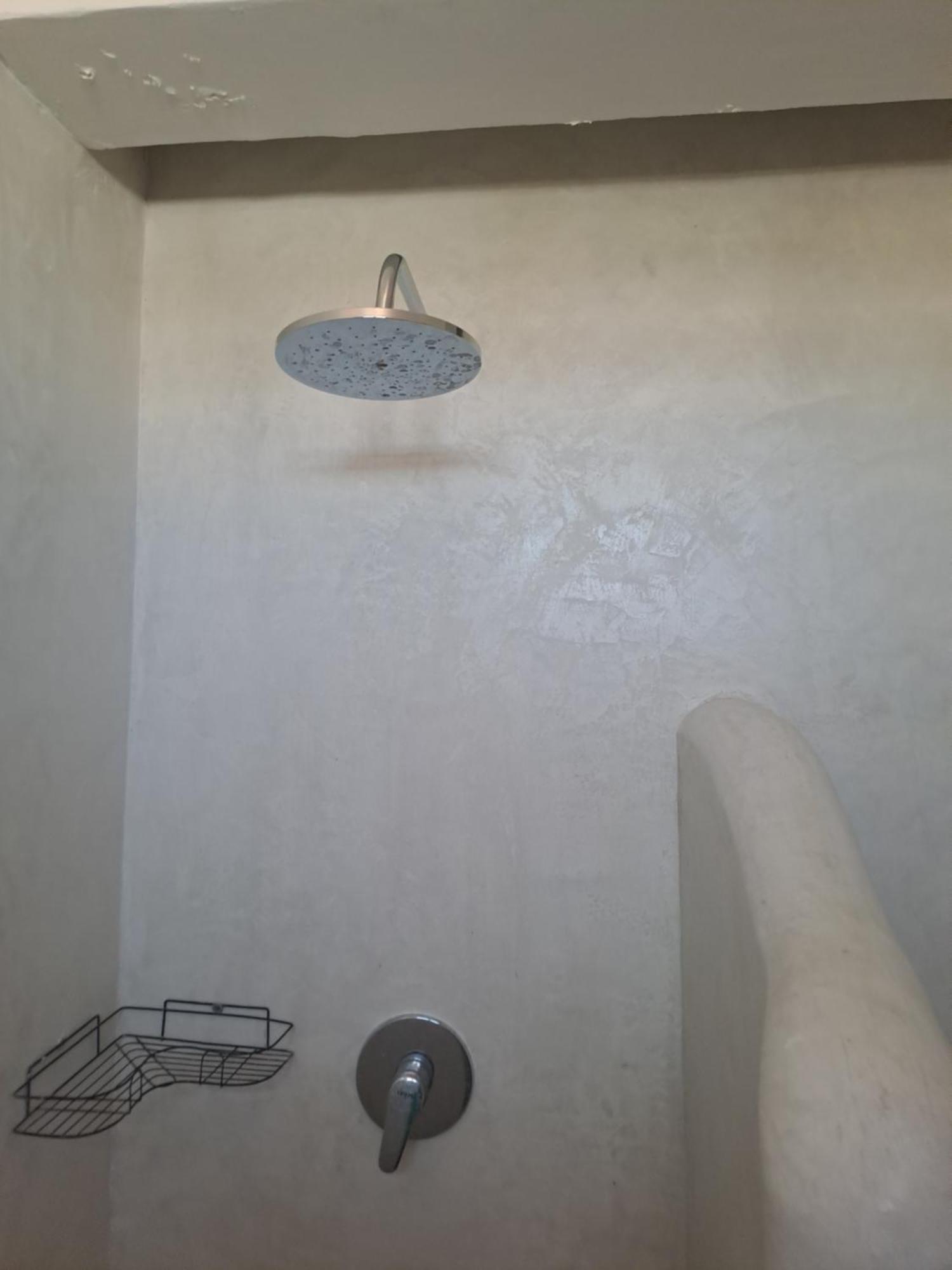 Kaleb'S Beachfront Serviced Studio Apartments Malindi Exteriör bild