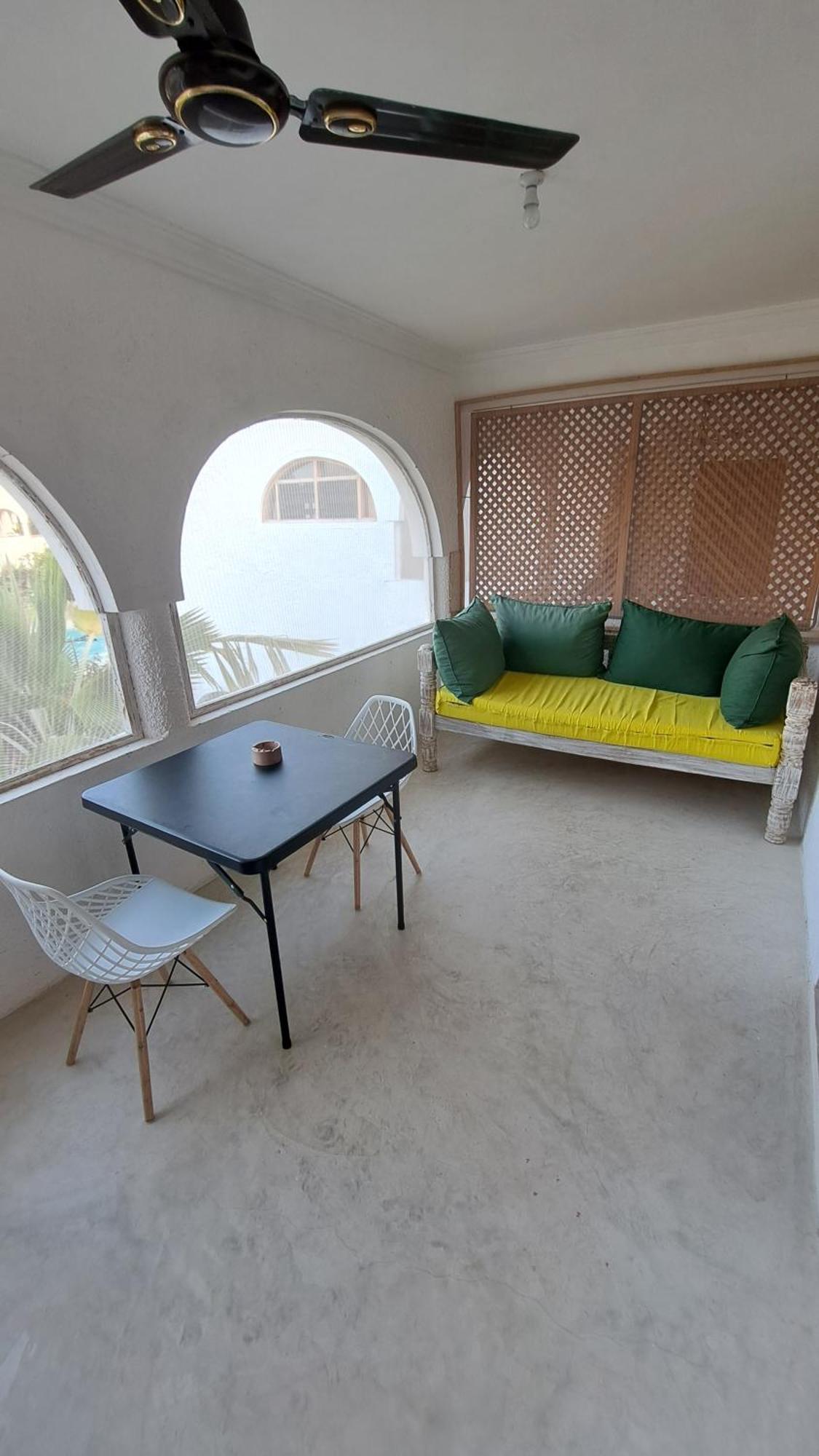 Kaleb'S Beachfront Serviced Studio Apartments Malindi Exteriör bild